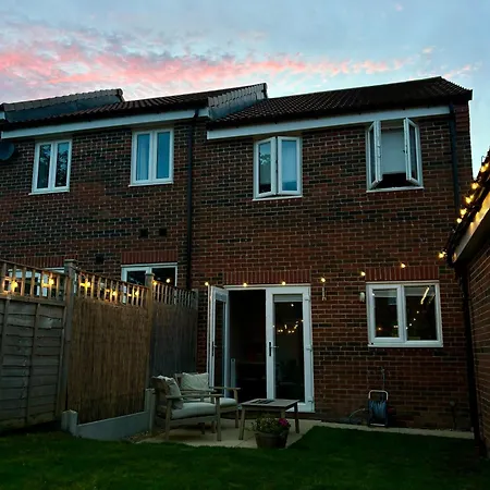 Stylish Double Females And Couples Only Quarto em Acomodações Particulares *