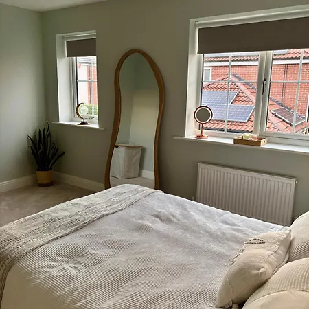 Stylish Double Females And Couples Only Harrogate